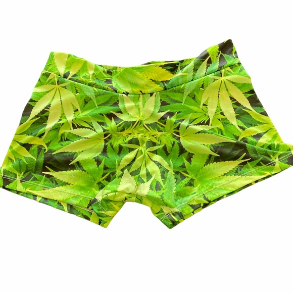 Short set - Picture 2 of 3